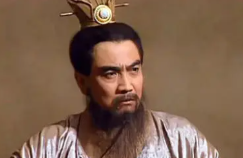 曹操到底是忠臣还是奸臣？为什么一直充满争议呢？