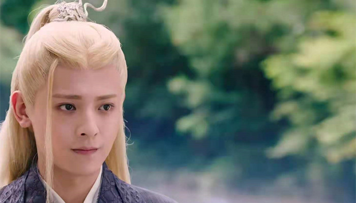 琉璃帝君为什么宠腾蛇