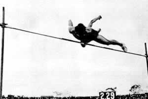 1970年11月8日 倪志钦破男子跳高世界纪录
