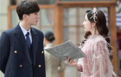 一见倾心里苏泓琛喜欢顾月霜吗