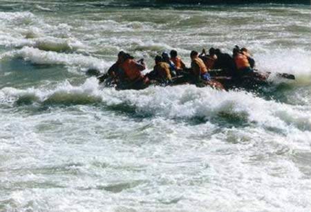 1998年12月3日 人类首次徒步穿越雅鲁藏布大峡谷