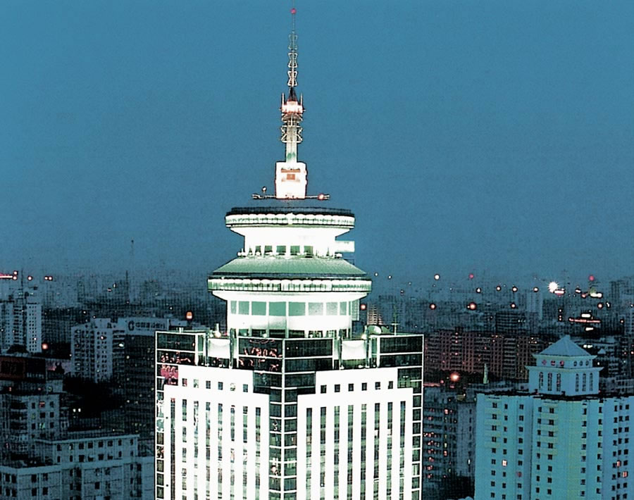 1949年12月5日 北京新华广播电台正式定名为中央人民广播电台
