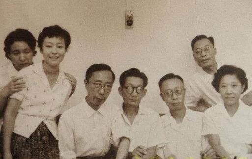 溥杰和溥仪什么关系