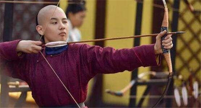 永璇的腿是谁害的,永璇是谁的儿子