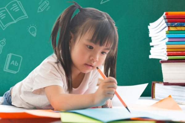 幼儿学英语有什么优势 幼儿为什么要早学英语