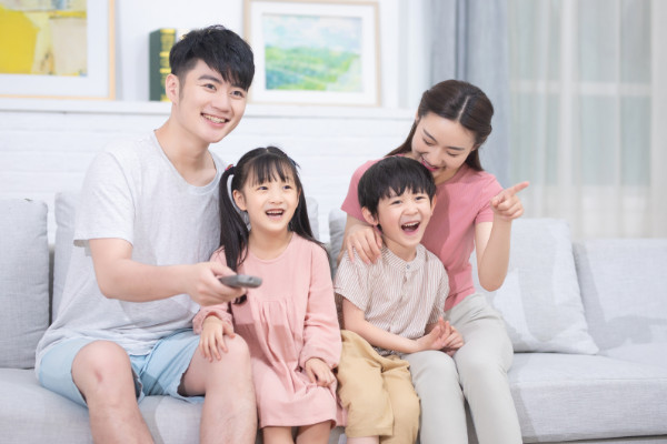 宝宝爱看电视怎么办