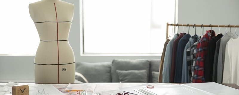 慢性子裁缝和急性子顾客主要内容写了什么