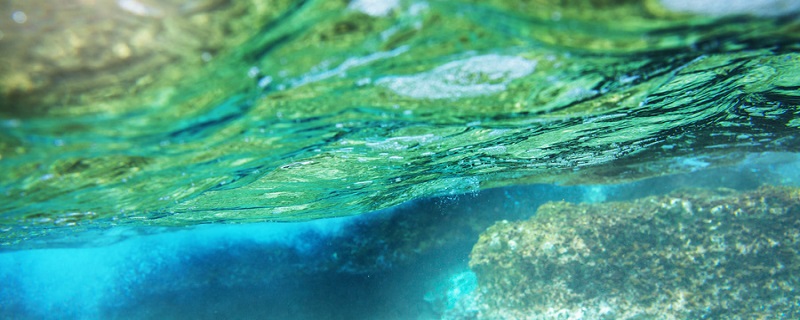 山溪像绿玉带一样平静是什么修辞手法