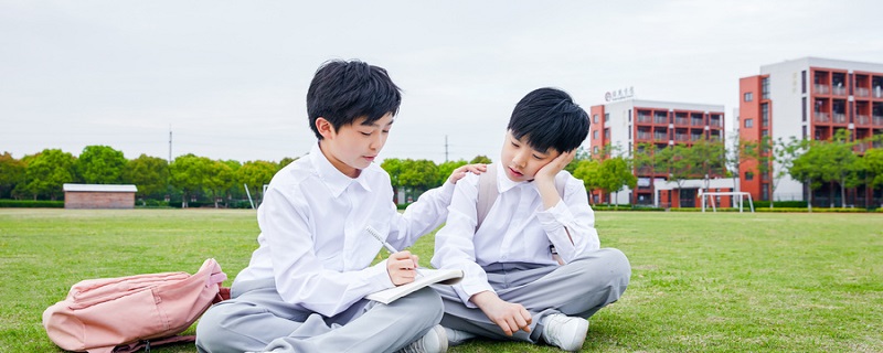 一条彩虹悬挂在天空改为反问句