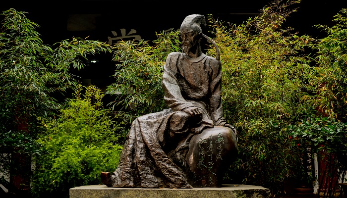 茅屋为秋风所破歌的主旨