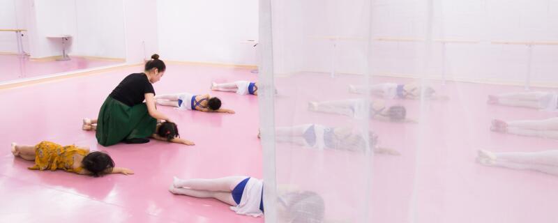孩子学民族舞的利弊