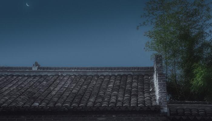 夏夜韦庄这首诗的翻译