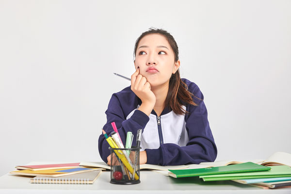 中学生睡眠时间要保证几小时