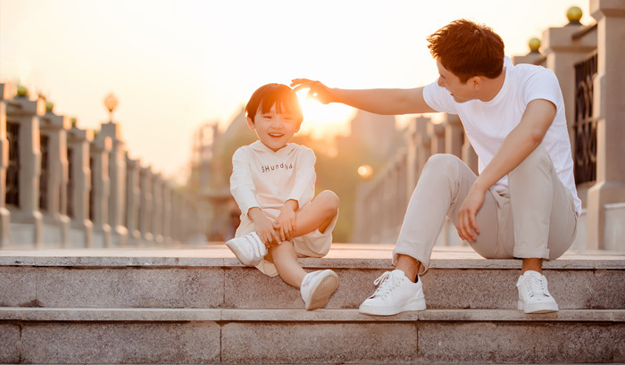 如何引导孩子宽容