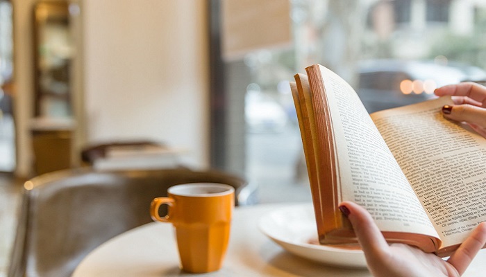 钢铁是怎样炼成的1-3章内容概括