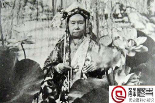 鲁迅骂过那么多人,为什么没骂过慈禧?