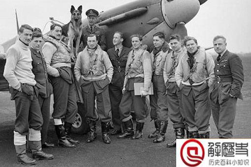 盘点从最高高度不带降落伞坠落生还者,谁是这项吉尼斯记录的保持者?