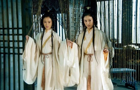 孙策死后大乔为什么消失了?孙策为什么选孙权继位而不是自己儿子? 孙策死后大乔为什么消失了?孙策为什么选孙权继位而不是自己儿子?