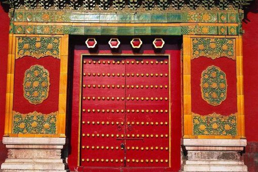 古代城门上的门钉是做什么的?门钉有什么作用吗?