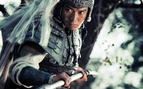 刘备不重用赵云是在害怕么?赵云地位为什么比关张低一等? 刘备不重用赵云是在害怕么?赵云地位为什么比关张低一等?