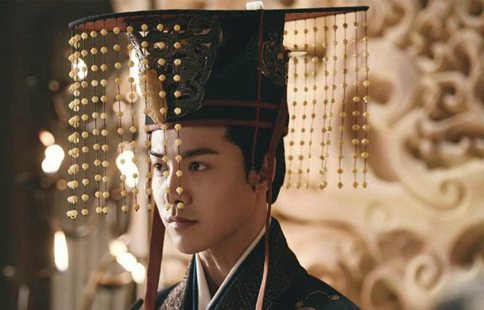 曹操把三个女儿都嫁给汉献帝是为什么?