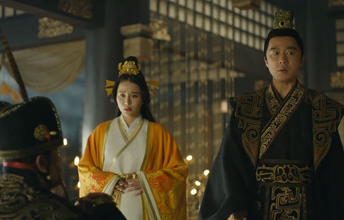 曹操和曹丕为什么都不杀汉献帝?汉献帝对曹家有什么用?