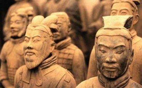 为什么秦始皇兵马俑个个都是单眼皮? 为什么秦始皇兵马俑个个都是单眼皮?