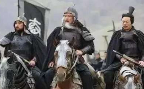 春秋战国时期郑国扮演的是个什么角色? 春秋战国时期郑国扮演的是个什么角色?