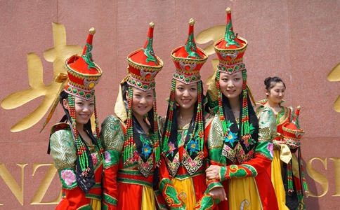 姑姑帽是什么?蒙古妇女戴的姑姑帽起源于什么时候?