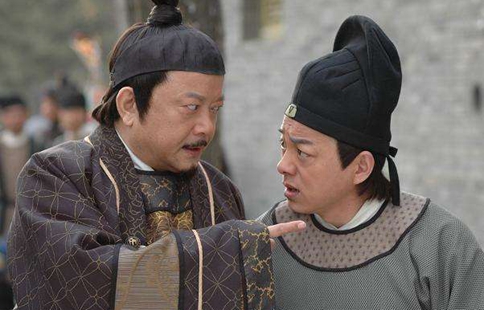 乾隆为什么放任和珅贪污?和珅为什么要贪那么多钱?