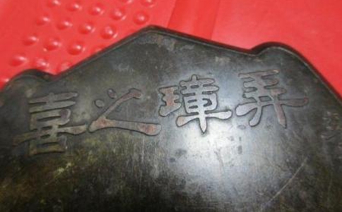 为什么古代男孩叫弄璋之喜女孩叫弄瓦之喜?有什么缘由 为什么古代男孩叫弄璋之喜女孩叫弄瓦之喜?有什么缘由