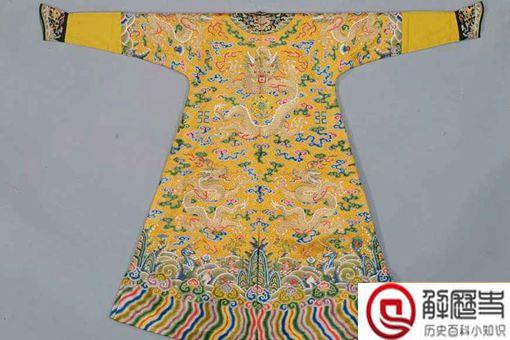 龙袍为什么要有一条龙在衣襟里面?为何要藏起来?