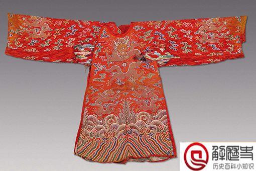 龙袍为什么要有一条龙在衣襟里面?为何要藏起来?