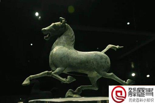 马踏飞燕为何不拍正面?正面照究竟是什么样子的?