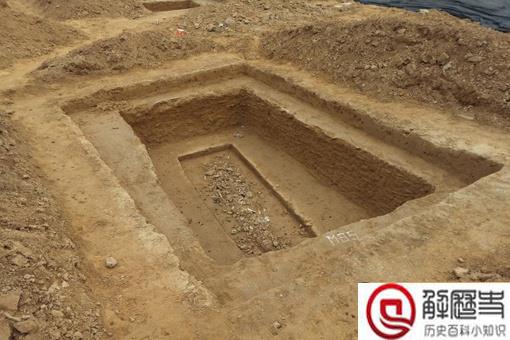 找古墓口诀 找墓口诀与技巧