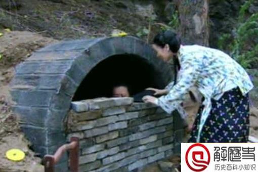 瓦罐坟老人为什么不跑 瓦罐坟老人为什么不跑