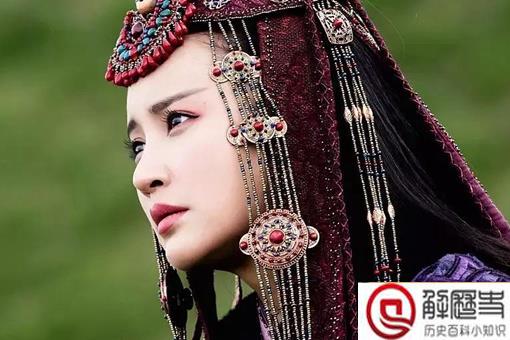 孛儿帖就相关的历史资料记载而言,猜测被两个人睡过,一个是成吉思汗