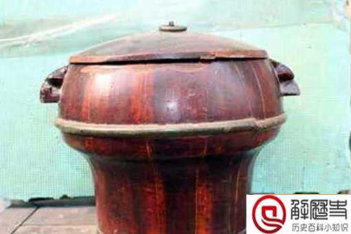 清朝皇帝上厕所是怎么上的 为什么都要用烤焦的红枣