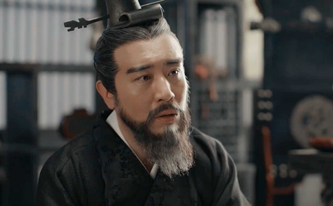 为什么感觉易中天是一个曹操吹? 为什么感觉易中天是一个曹操吹?