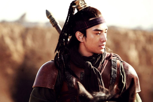 孙立单鞭战呼延灼双鞭,还不用枪是因为看不起呼延灼? 孙立单鞭战呼延灼双鞭,还不用枪是因为看不起呼延灼?