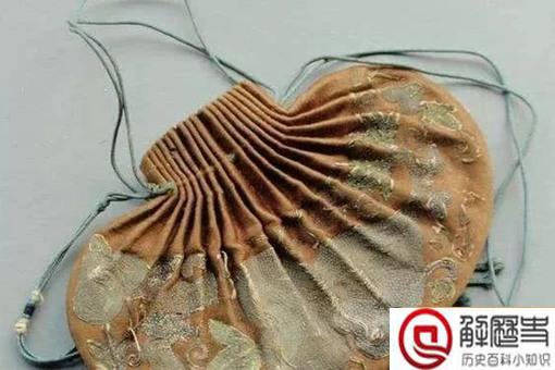 古代女性不背包男性背包?女性什么时候把包当装饰?