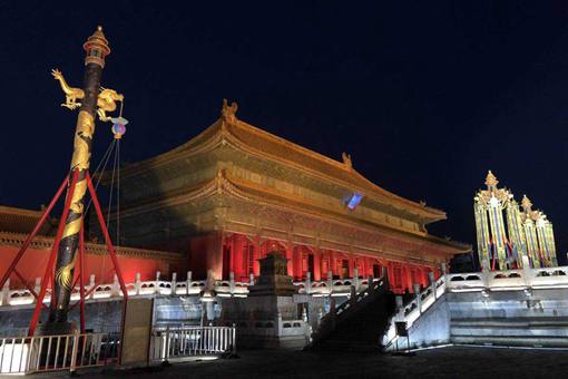 故宫天灯复原品,拍卖价格是多少?