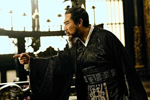 为什么说曹操善于捧杀?关羽的死和曹操有什么关系?