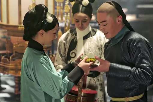 皇帝吃饭为什么每道菜只能吃三口? 皇帝吃饭为什么每道菜只能吃三口?