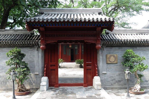 清朝内务府总管是做什么的?内务府相当于现在的什么机构?