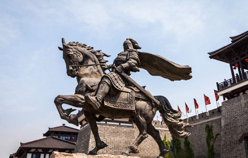 袁绍和项羽有什么相似之处?这四人都坐拥一方土地却以失败告终