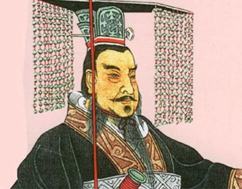 古代皇帝戴的帽子上为什么会有很多串珠子?珠子是用来干嘛的?