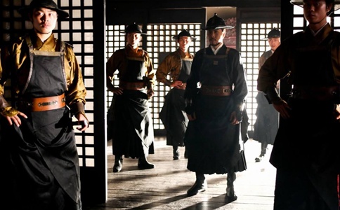 古代死刑犯吃最后一碗饭的时候为什么有一块生肉 古代死刑犯吃最后一碗饭的时候为什么有一块生肉