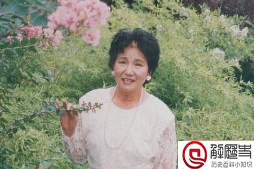 如何评价赵丽蓉的一生 赵丽蓉是怎样的艺术家