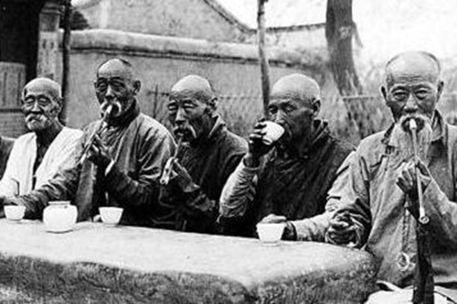 晚清的遗老遗少,过了几十年却不知清朝已灭亡 晚清的遗老遗少,过了几十年却不知清朝已灭亡